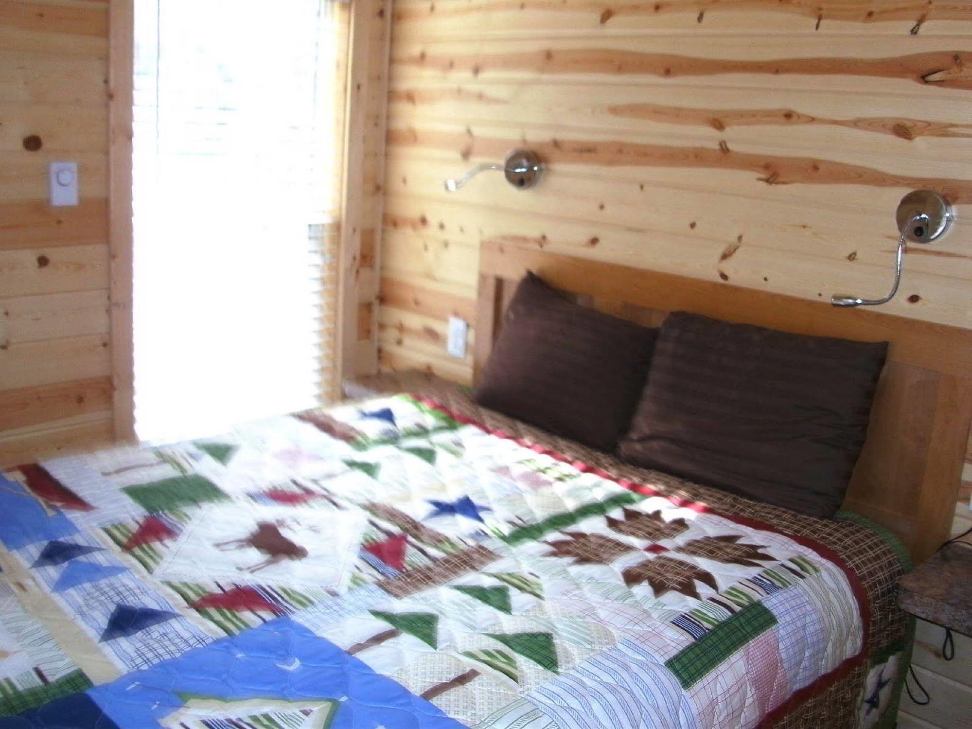 Bend-Sunriver Rv Campground Three Rivers 外观 照片
